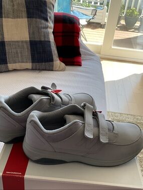 New Balance men Gray Velcro Sneakers with Red Pull Tabs